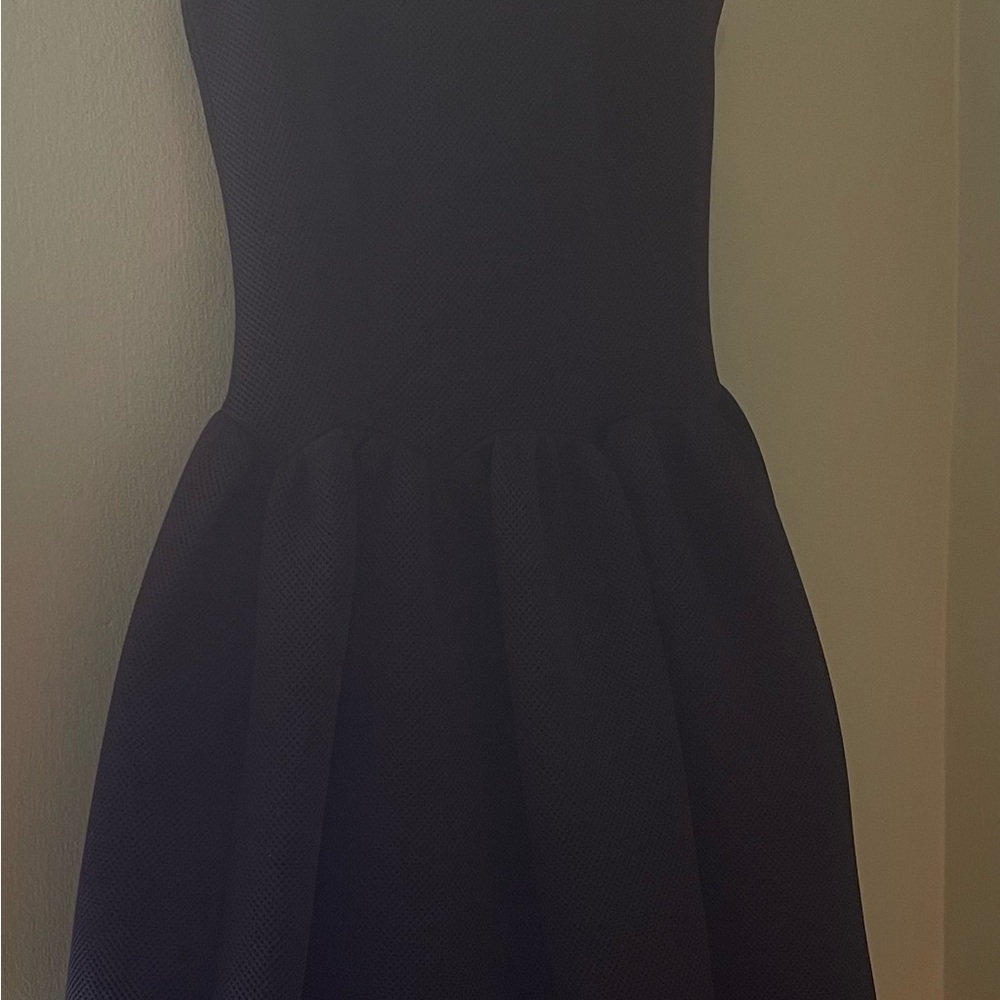 NWT Calvin Klein scuba material Elegant Black Sleeveless Dress